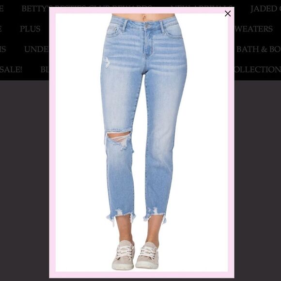 Judy Blue Destroyed Hem Boyfriend Jeans Light Wash Size 22w - Picture 3 of 6